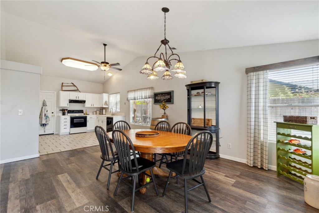 2932 Saginaw Ave, Clovis, CA 93611