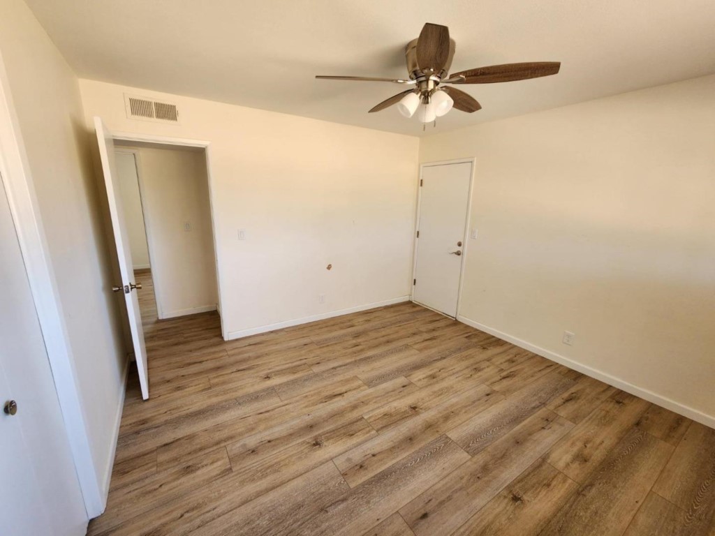 8831 E Herndon Ave, Clovis, CA 93619