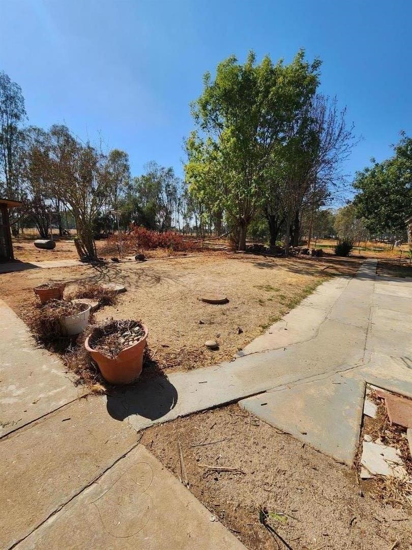 8831 E Herndon Ave, Clovis, CA 93619