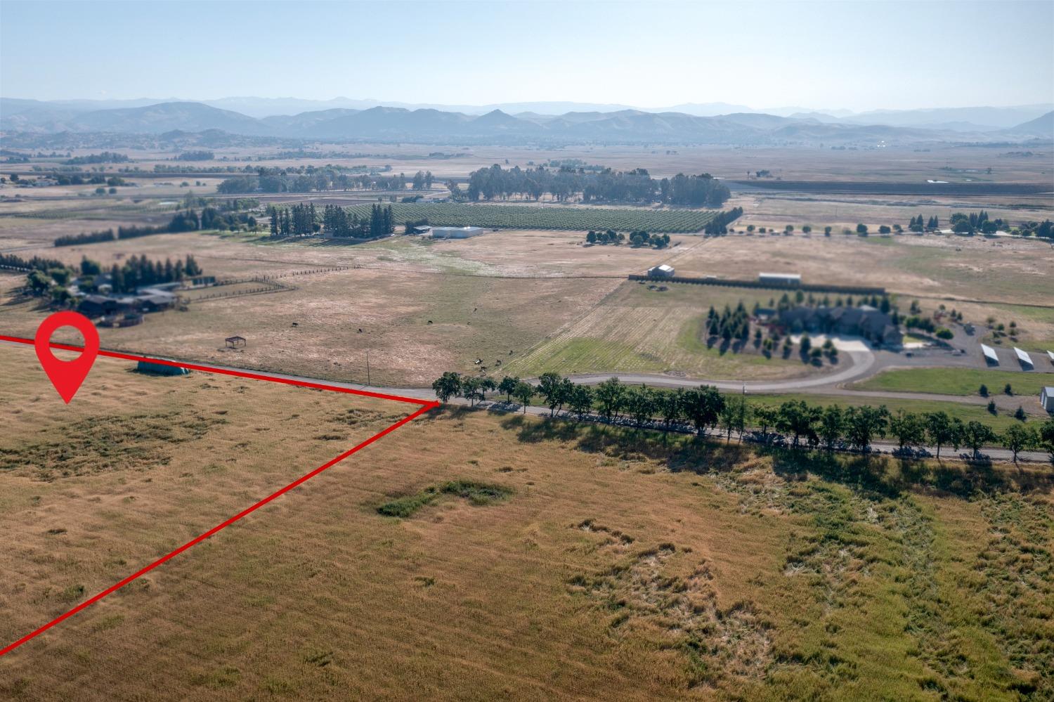 13351 E Herndon, Clovis, CA 93619