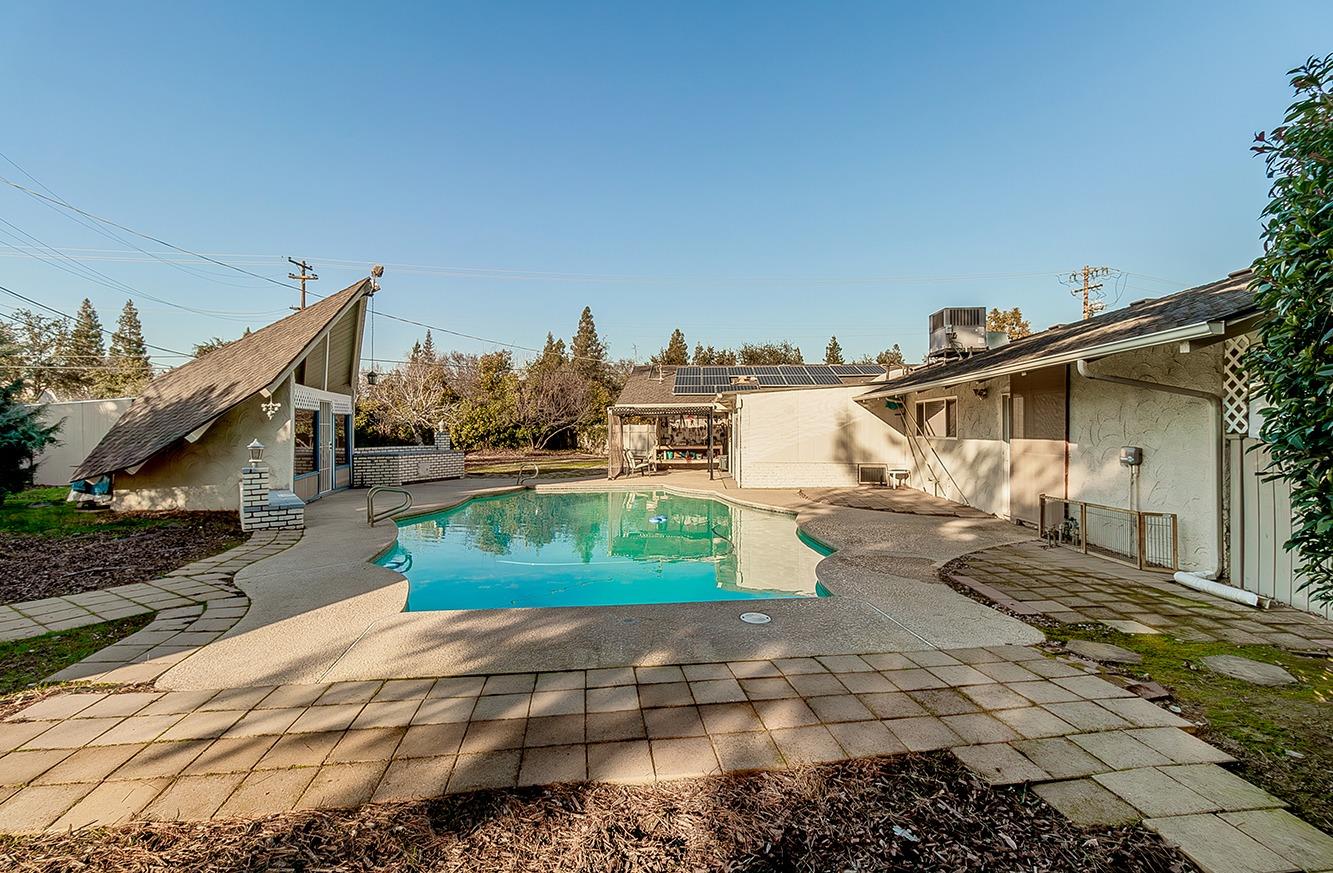 6779 N Woodson Ave, Fresno, CA 93711