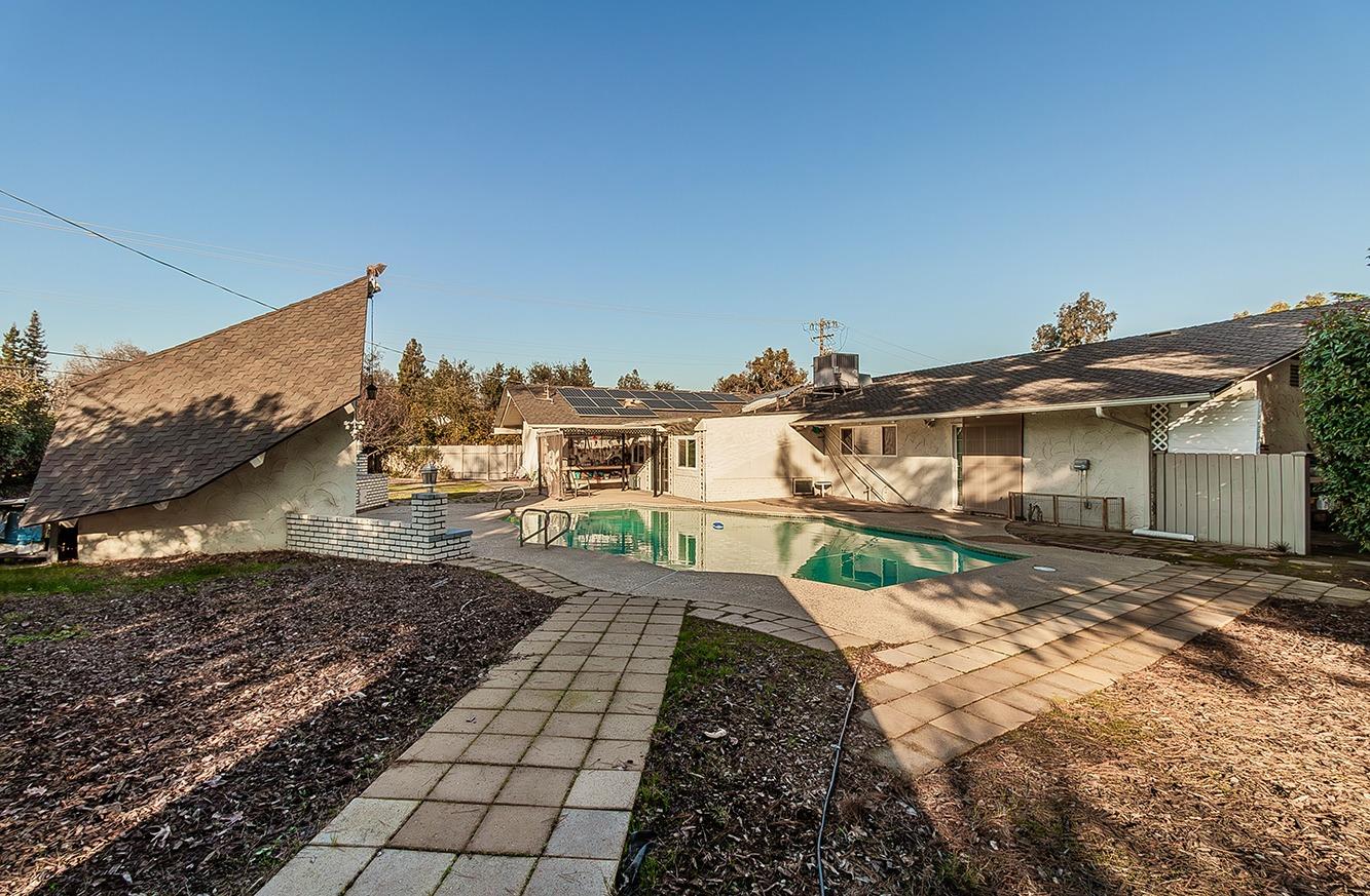 6779 N Woodson Ave, Fresno, CA 93711