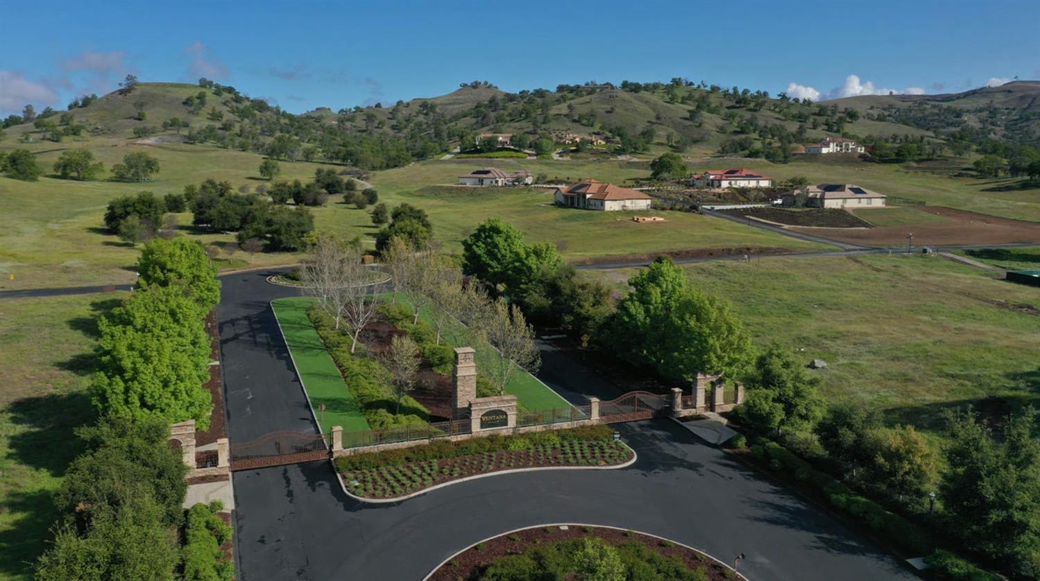 20107 Ventana Hills Dr, Clovis, CA 93619