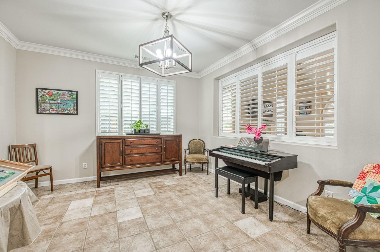 4626 N Arrow Ridge Way, Clovis, CA 93619