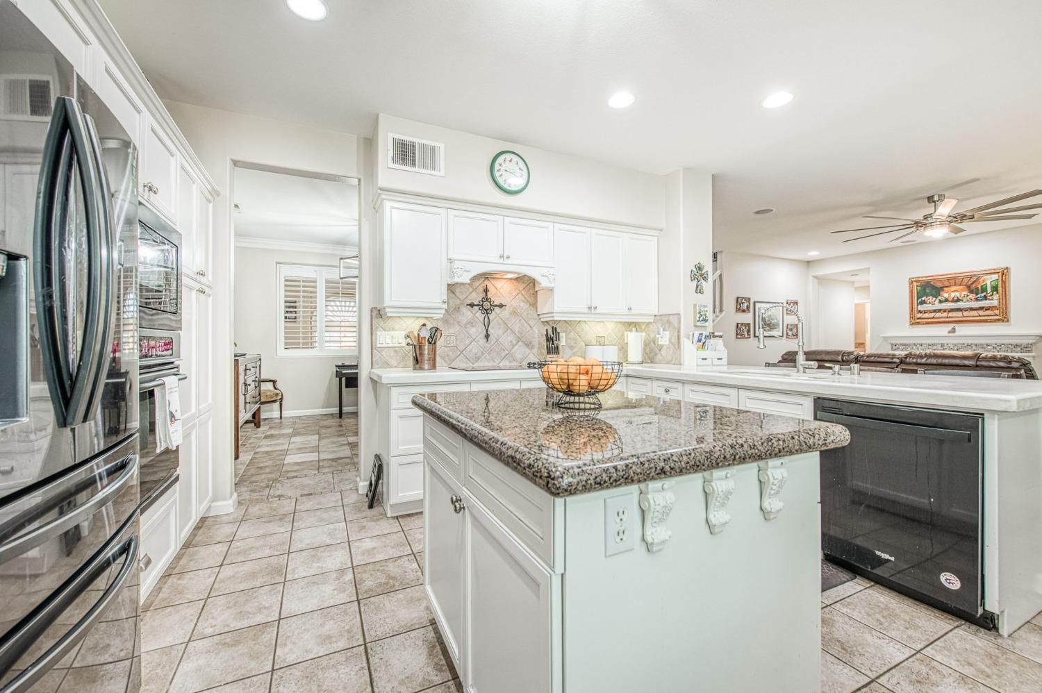 4626 N Arrow Ridge Way, Clovis, CA 93619