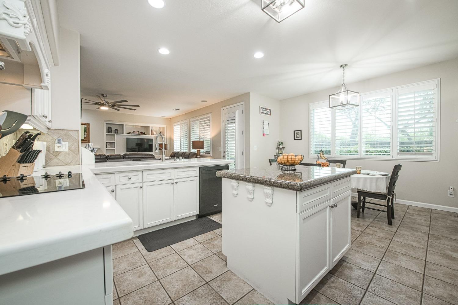 4626 N Arrow Ridge Way, Clovis, CA 93619