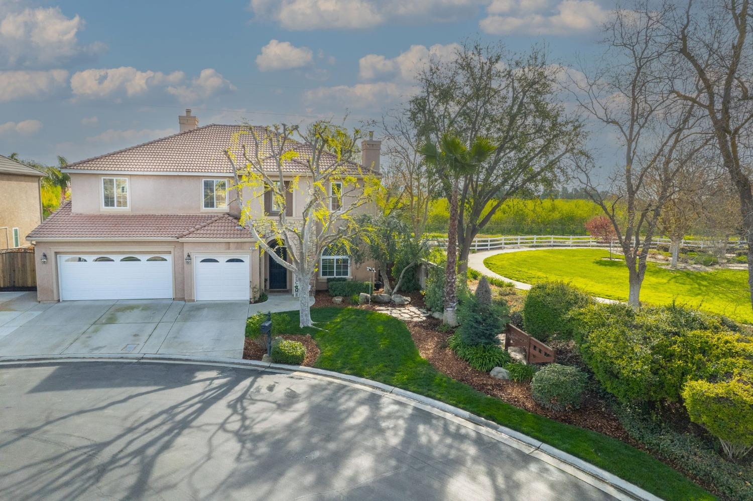 4626 N Arrow Ridge Way, Clovis, CA 93619