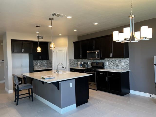 3963 Morris Avenue, Clovis, CA 93619