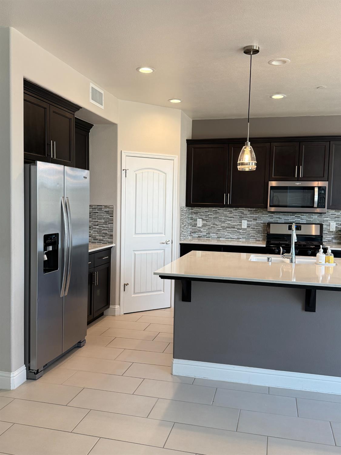 3963 Morris Avenue, Clovis, CA 93619