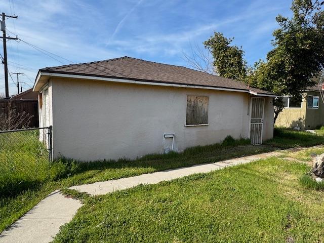 3922 E Lyell Ave, Fresno, CA 93702