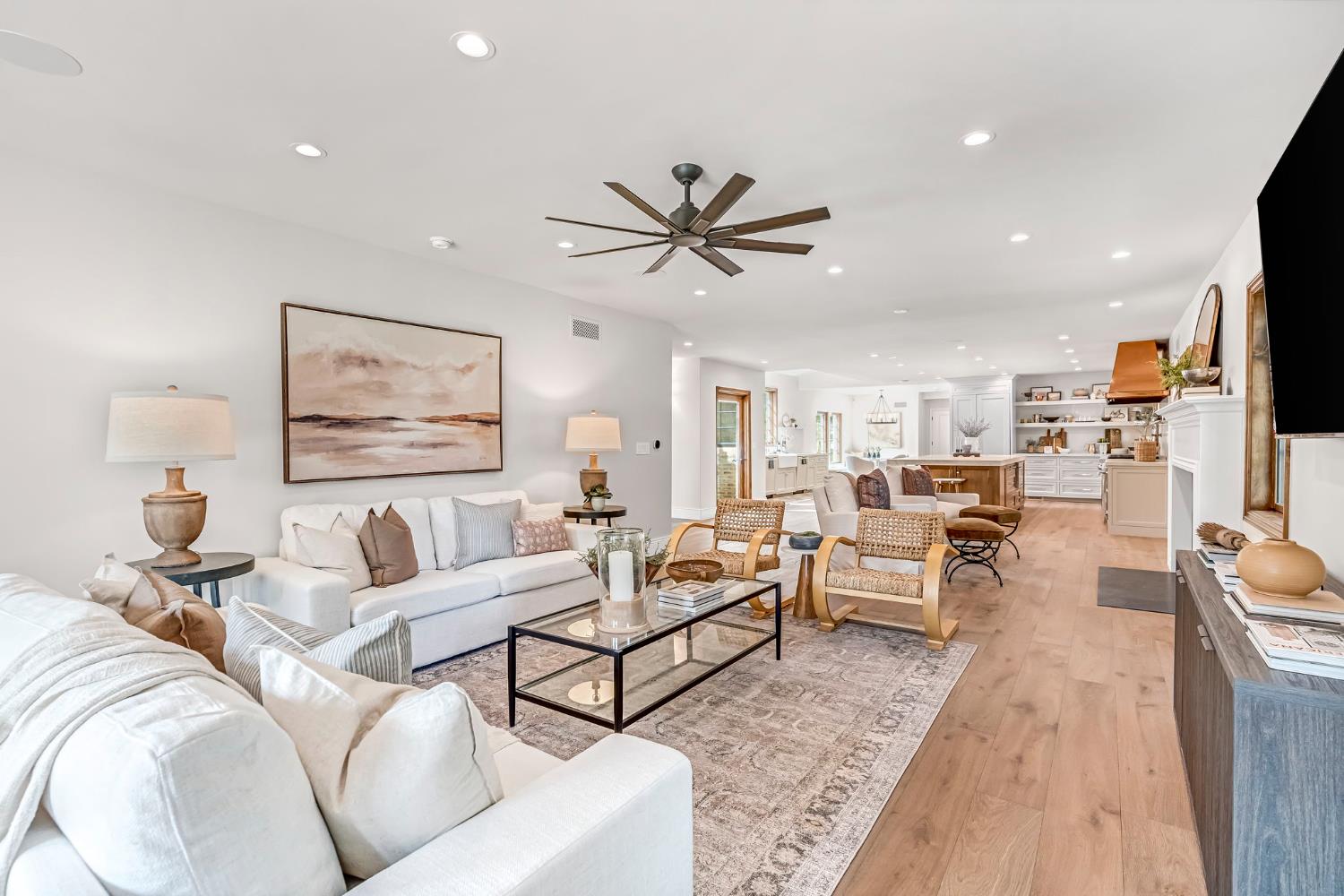 4689 N Van Ness Blvd, Fresno, CA 93704