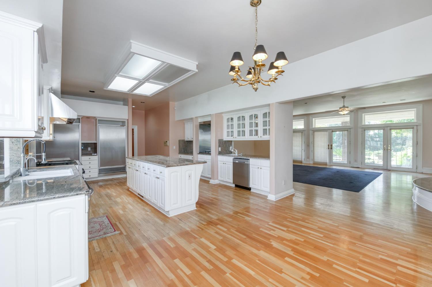 4715 E Copper Ave, Clovis, CA 93619