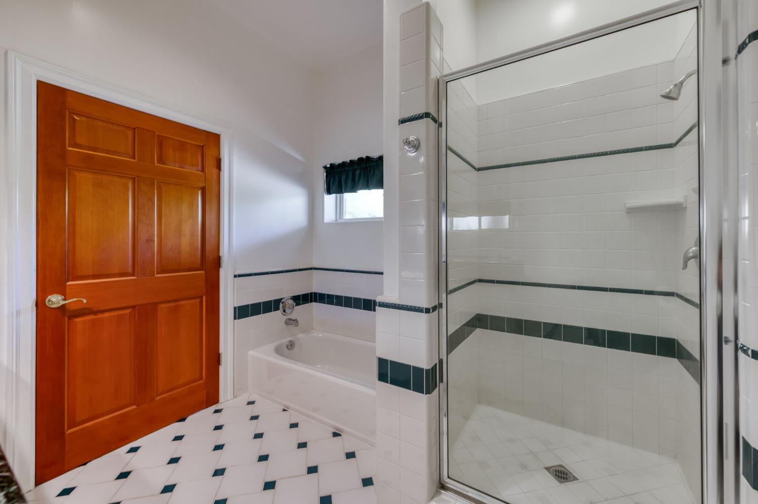 4715 E Copper Ave, Clovis, CA 93619