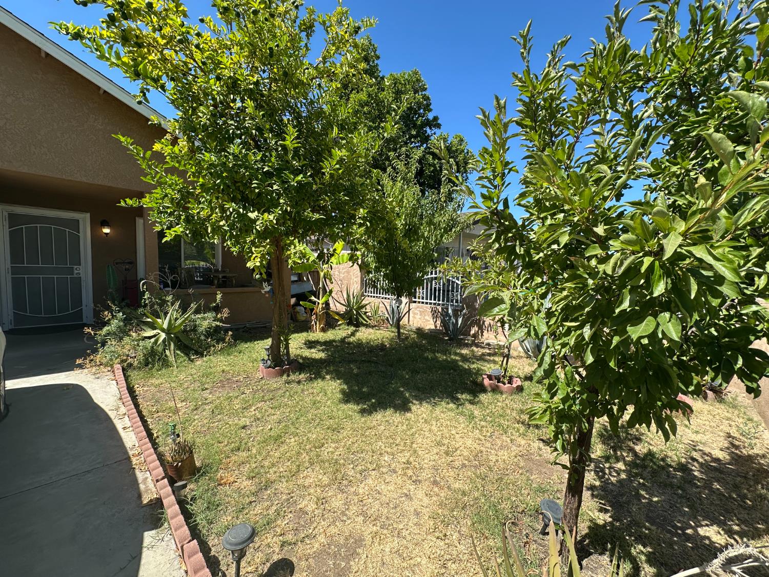 1134 E Princeton Ave, Fresno, CA 93704