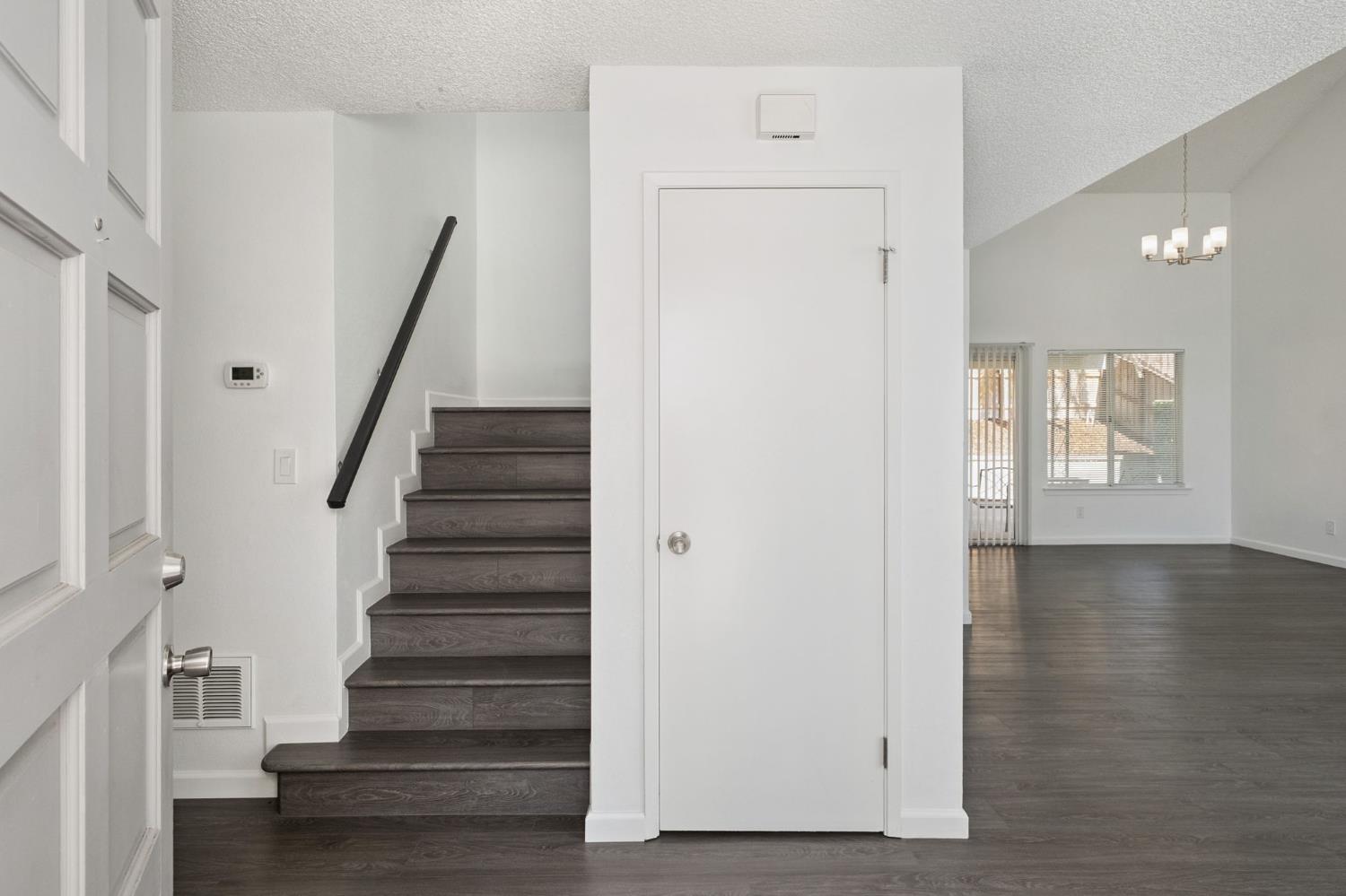 9342 N Archie Ave, Fresno, CA 93720