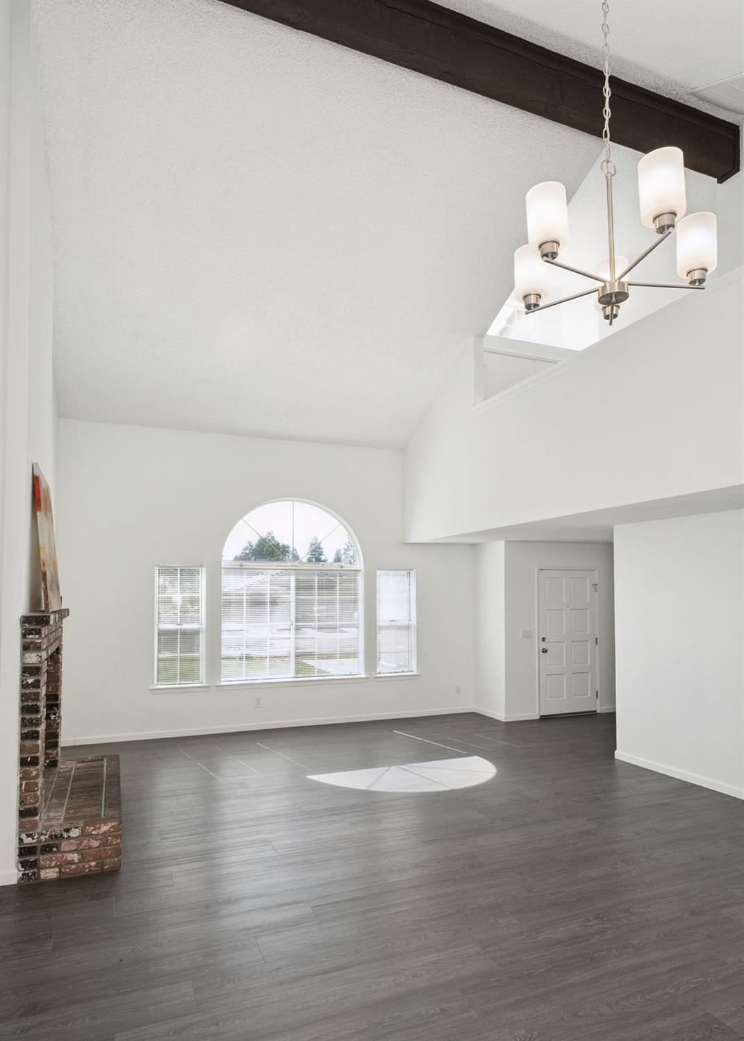9342 N Archie Ave, Fresno, CA 93720