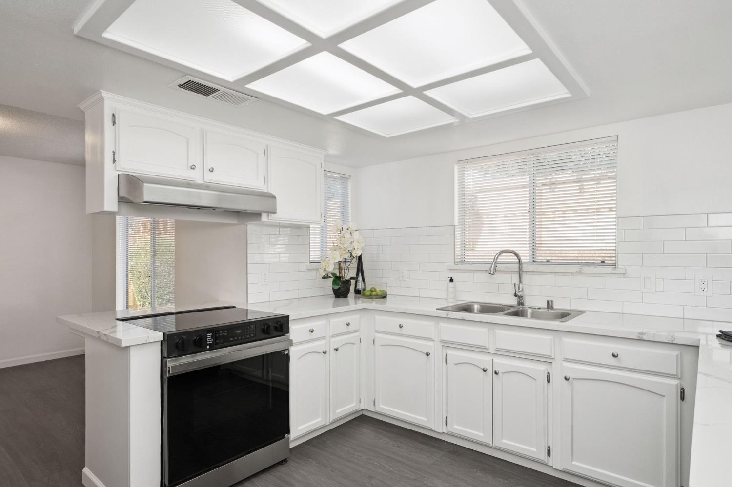 9342 N Archie Ave, Fresno, CA 93720