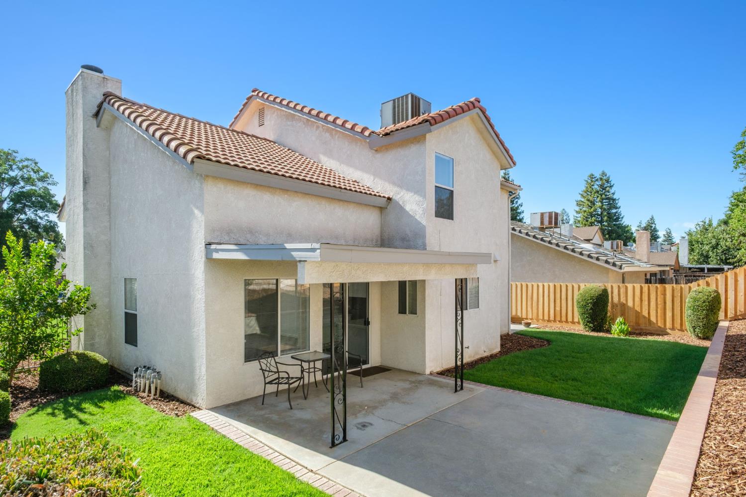 9342 N Archie Ave, Fresno, CA 93720
