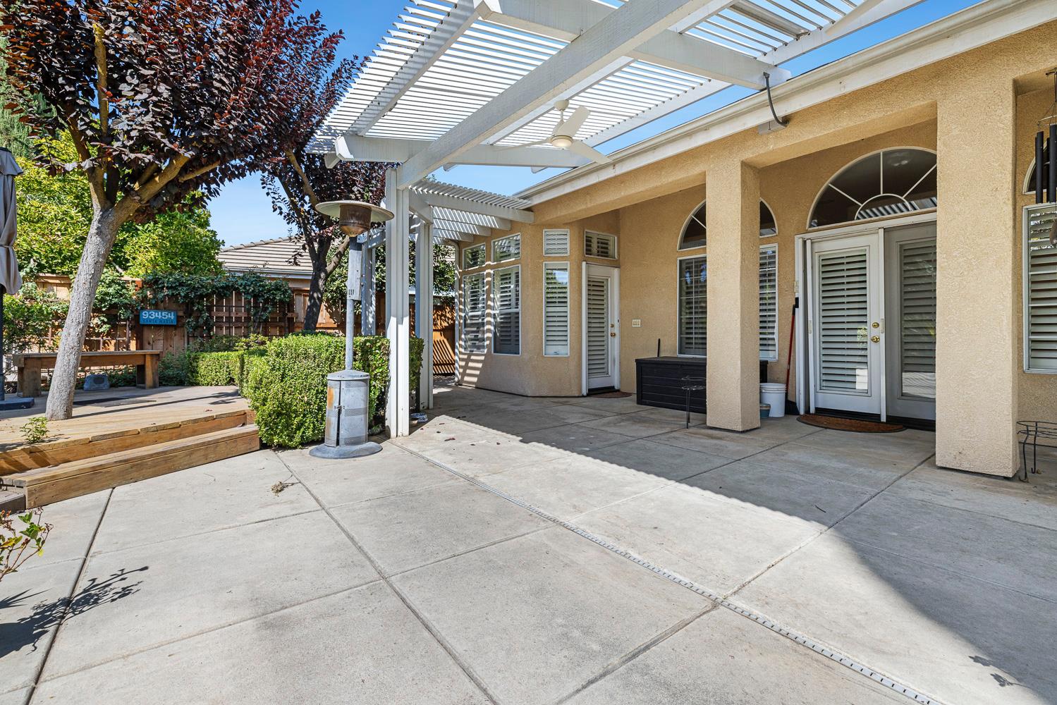 2190 W Via Cipressi, Fresno, CA 93711