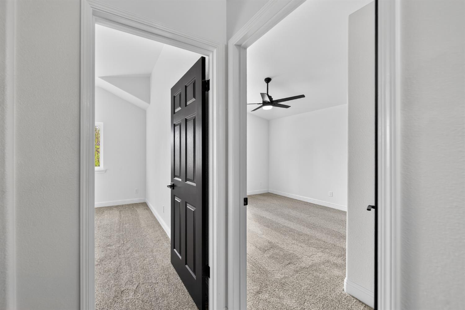1042 N Stanford Ave, Clovis, CA 93611