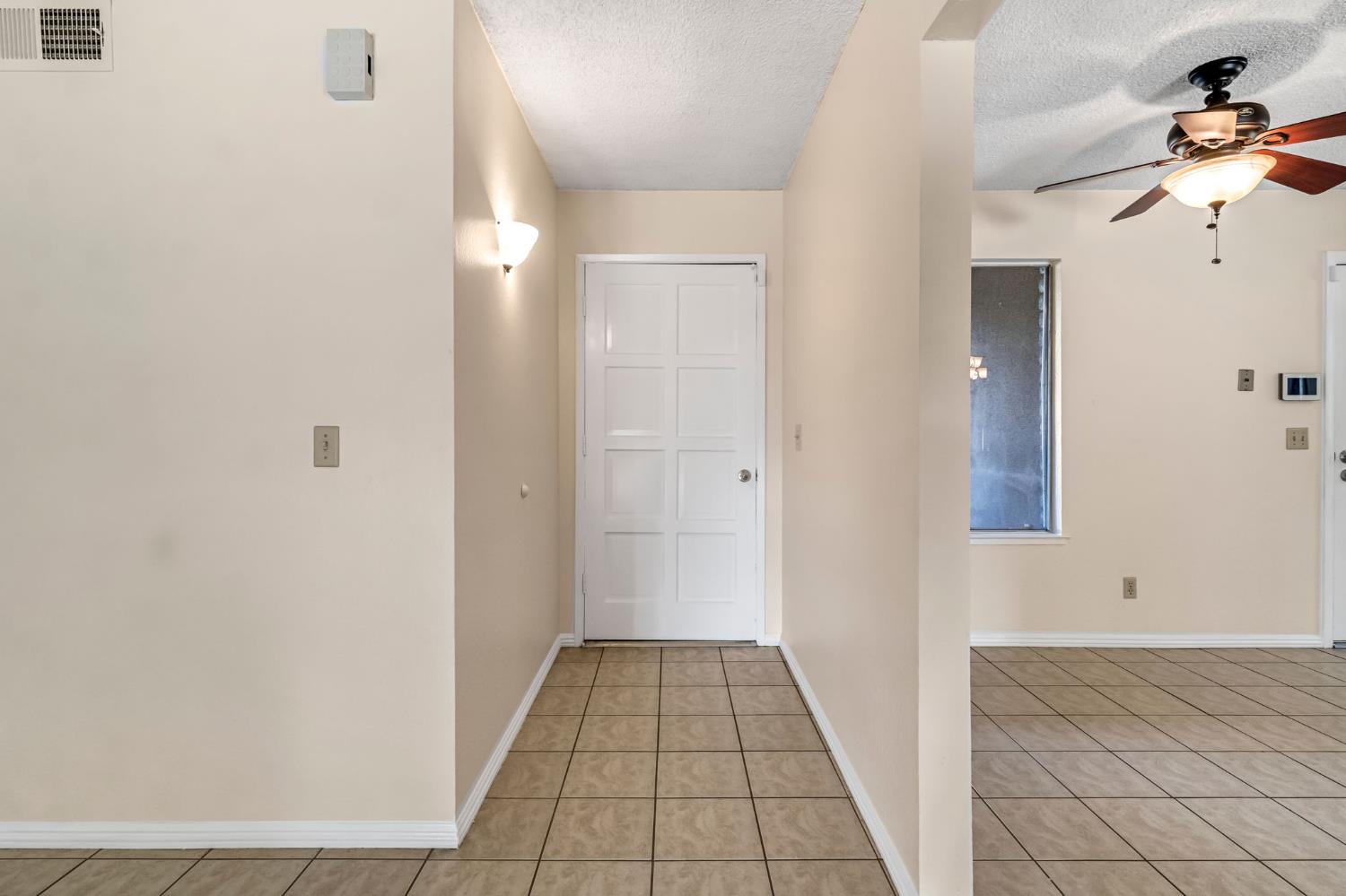 2297 Acacia, Clovis, CA 93612