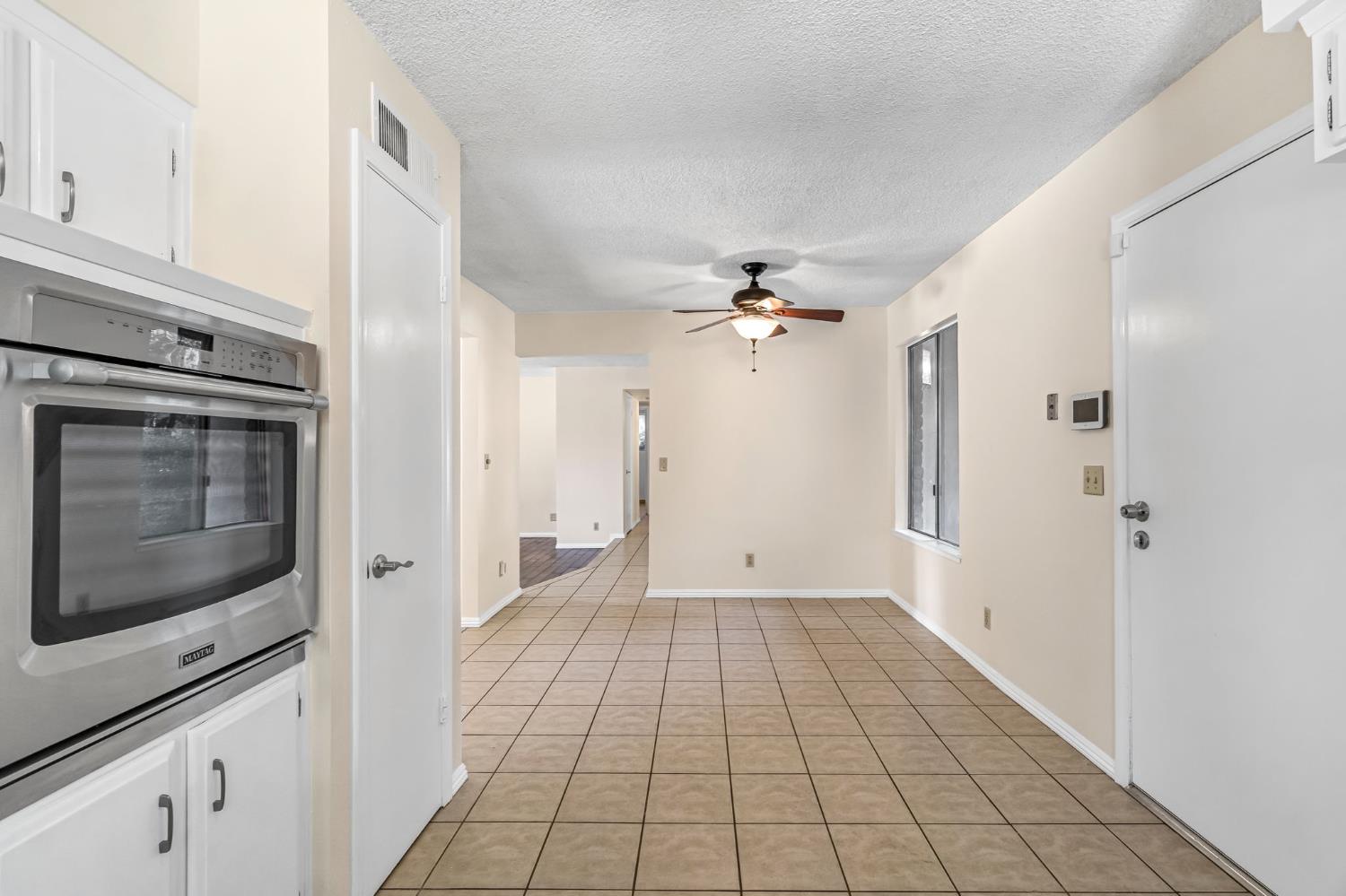 2297 Acacia, Clovis, CA 93612