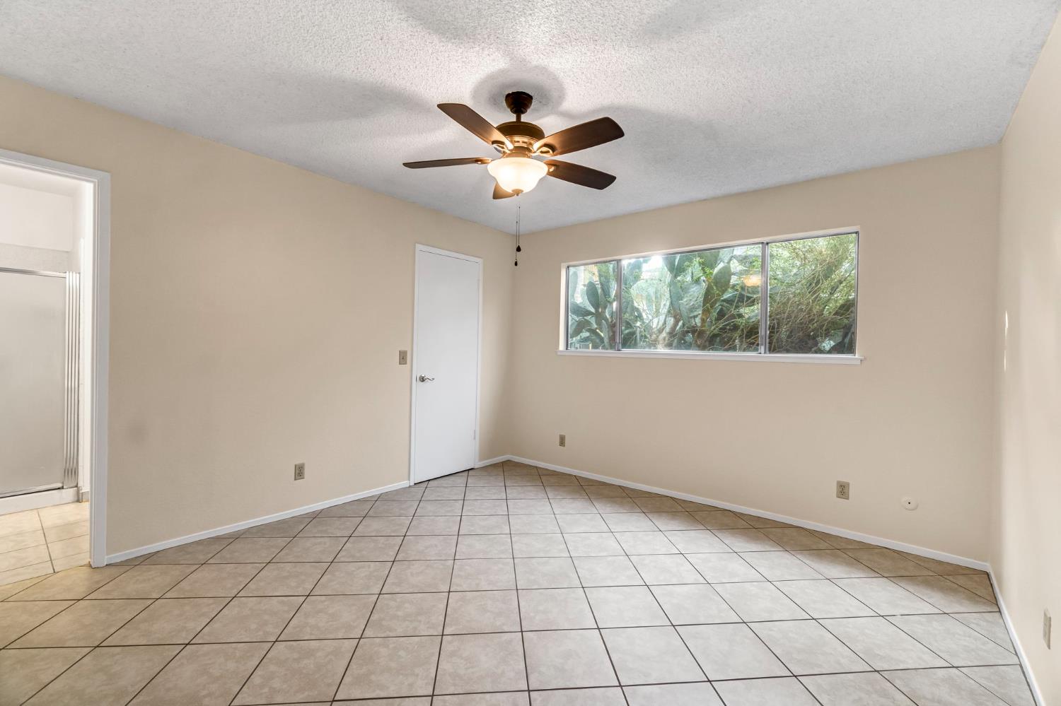 2297 Acacia, Clovis, CA 93612