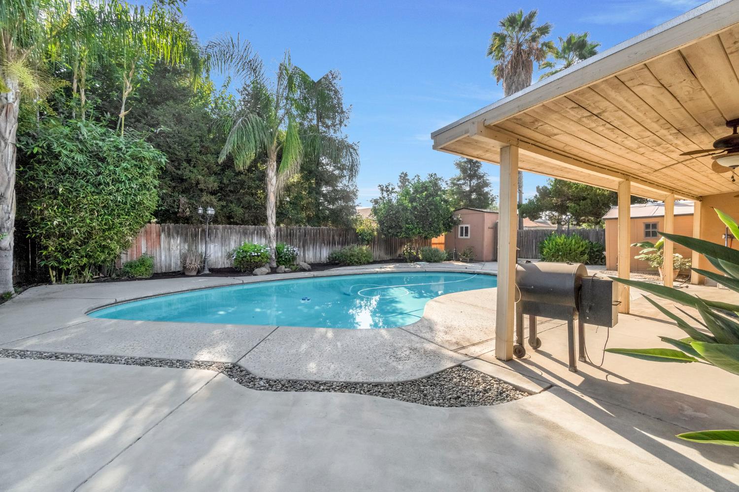 2297 Acacia, Clovis, CA 93612