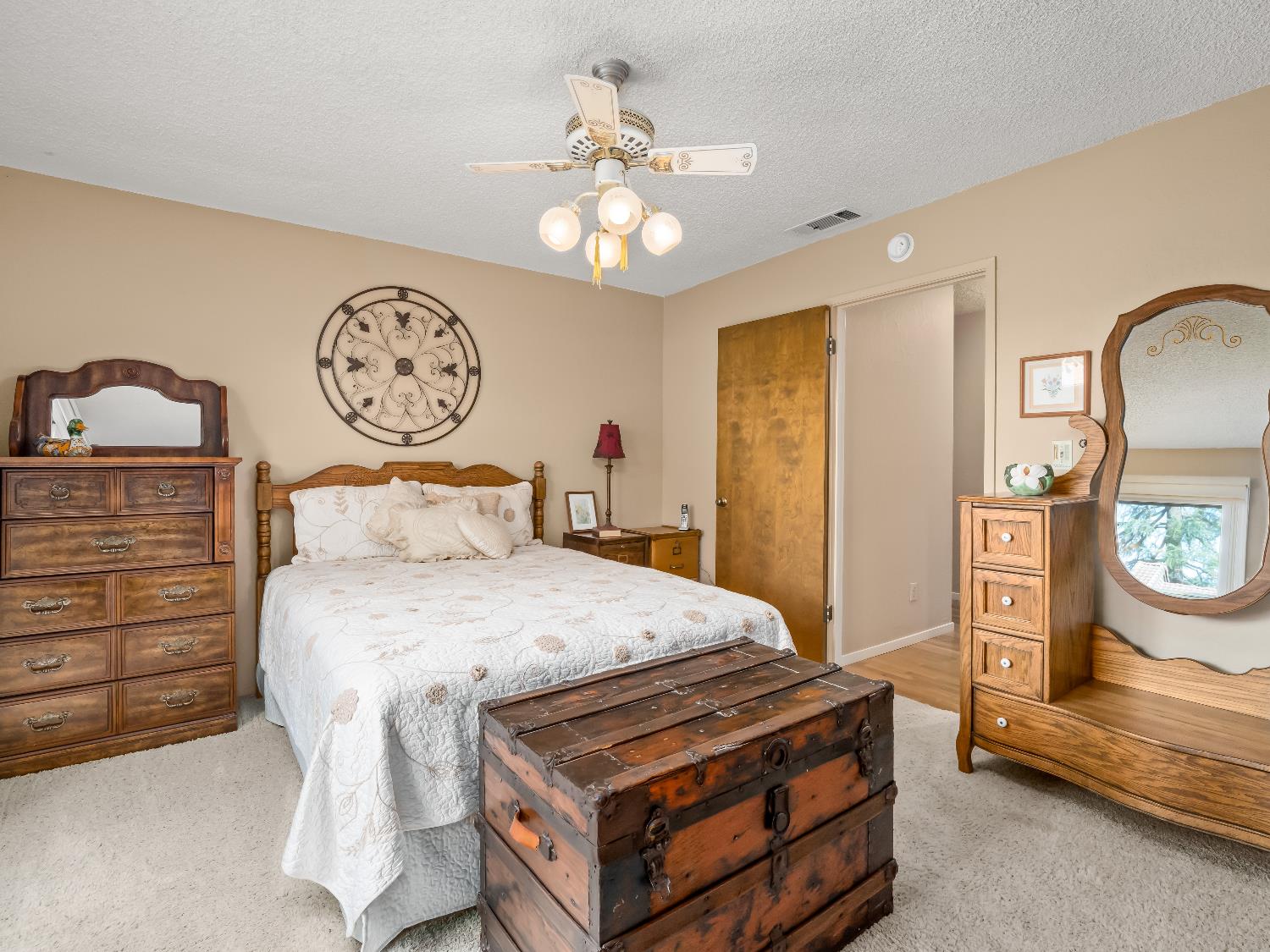 2059 W Barstow, Fresno, CA 93711