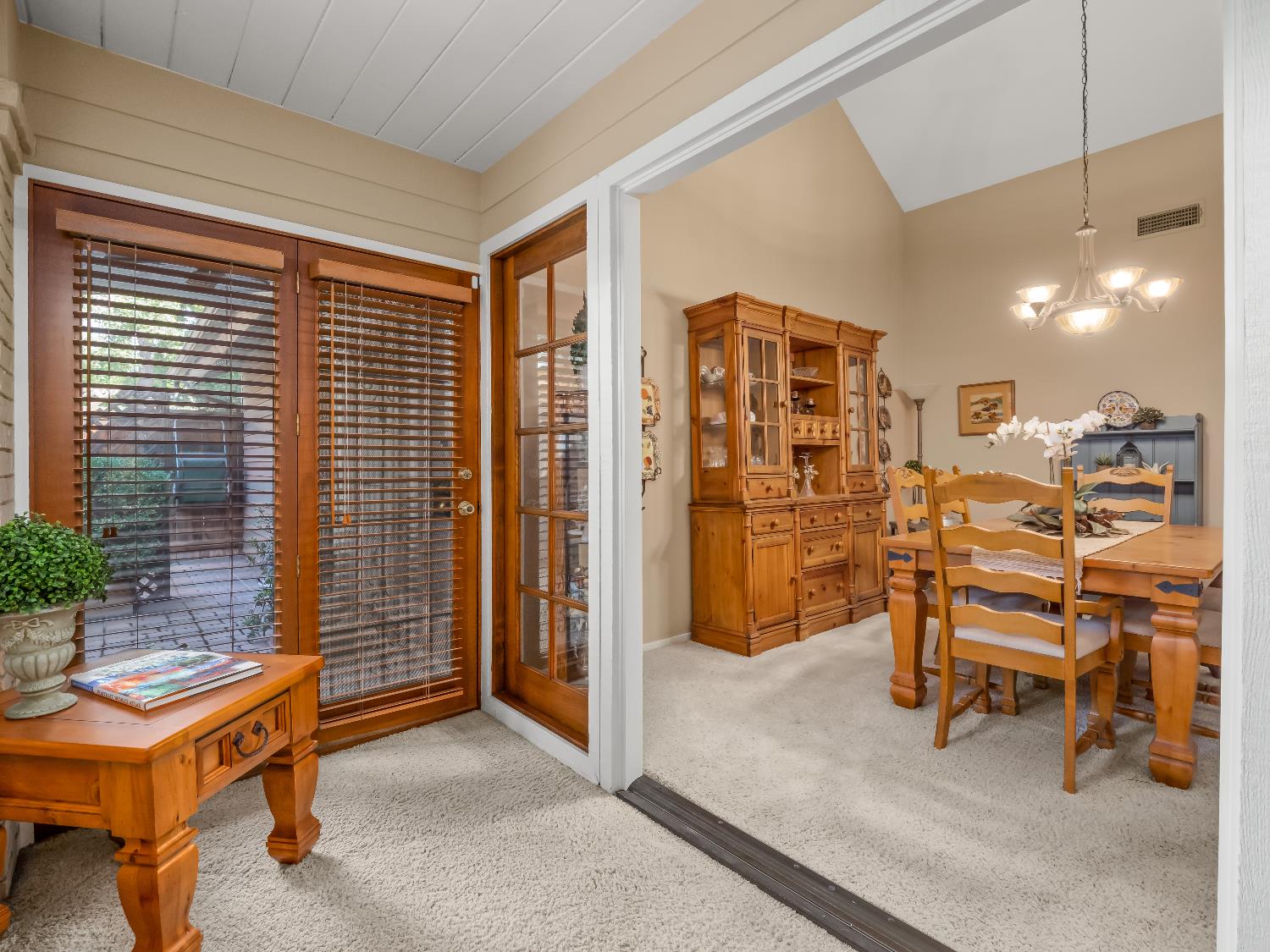 2059 W Barstow, Fresno, CA 93711