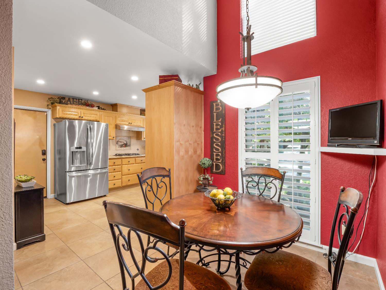 2059 W Barstow, Fresno, CA 93711