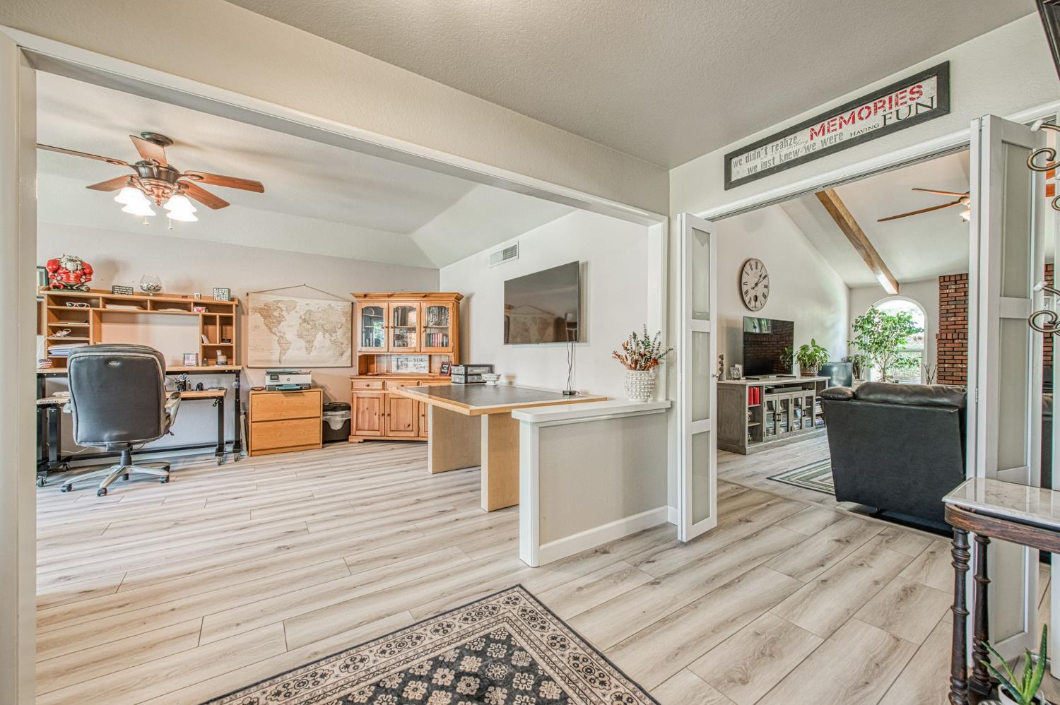 6435 N Gentry Ave, Fresno, CA 93711