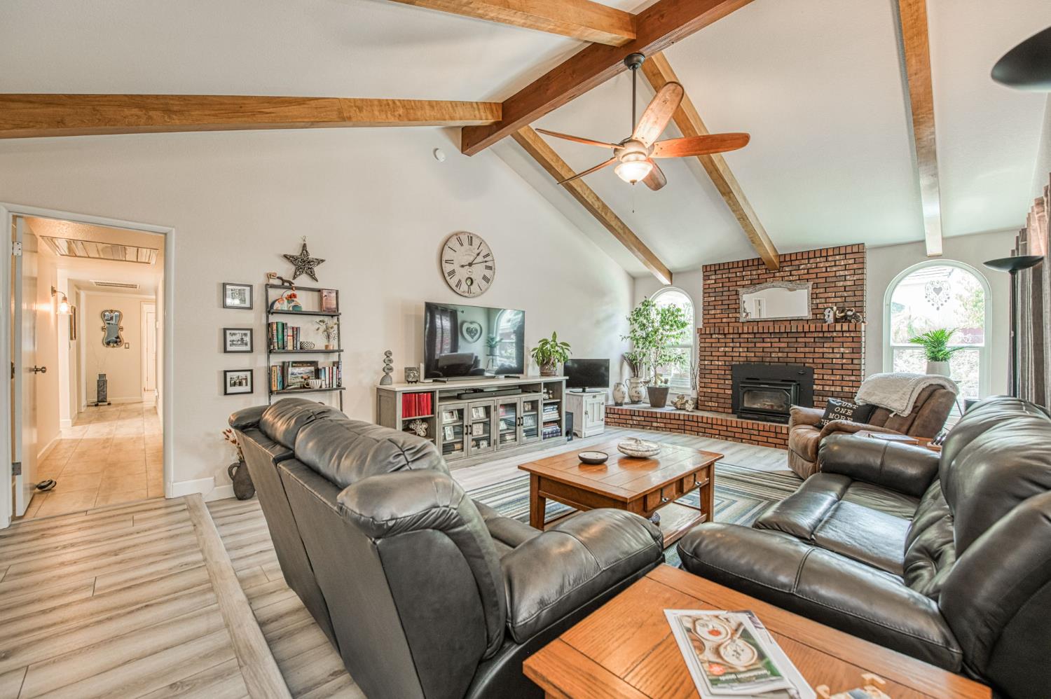 6435 N Gentry Ave, Fresno, CA 93711