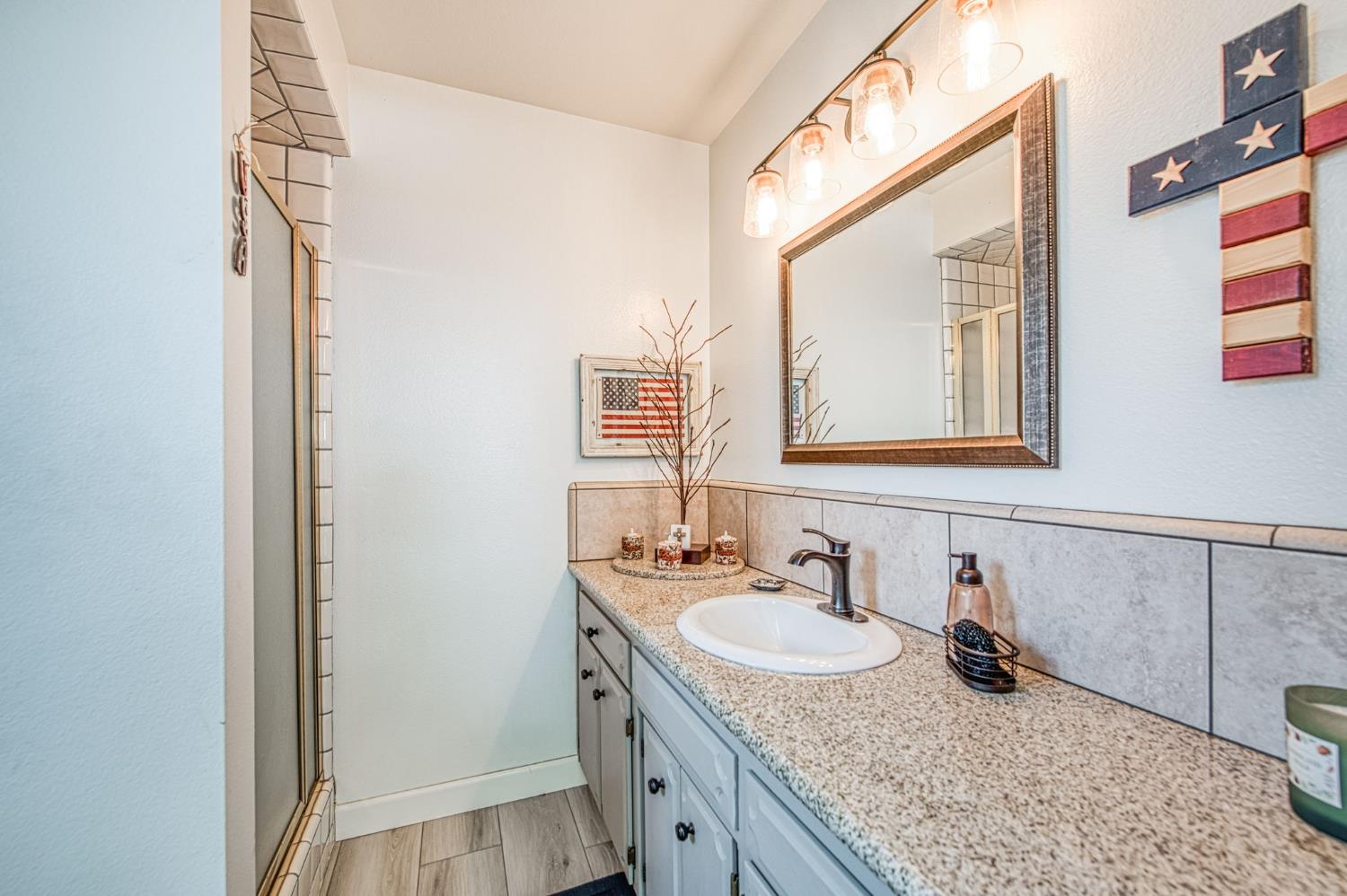 6435 N Gentry Ave, Fresno, CA 93711