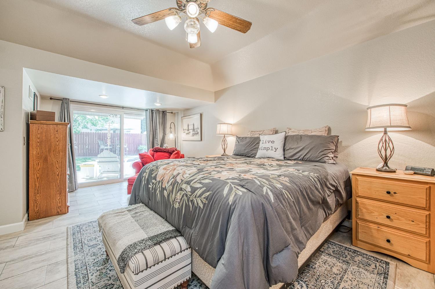 6435 N Gentry Ave, Fresno, CA 93711