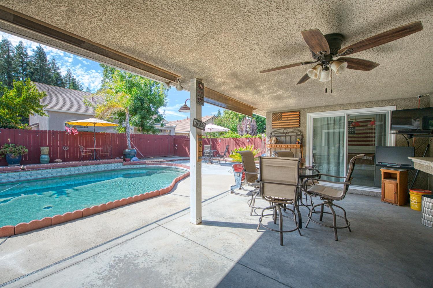 6435 N Gentry Ave, Fresno, CA 93711