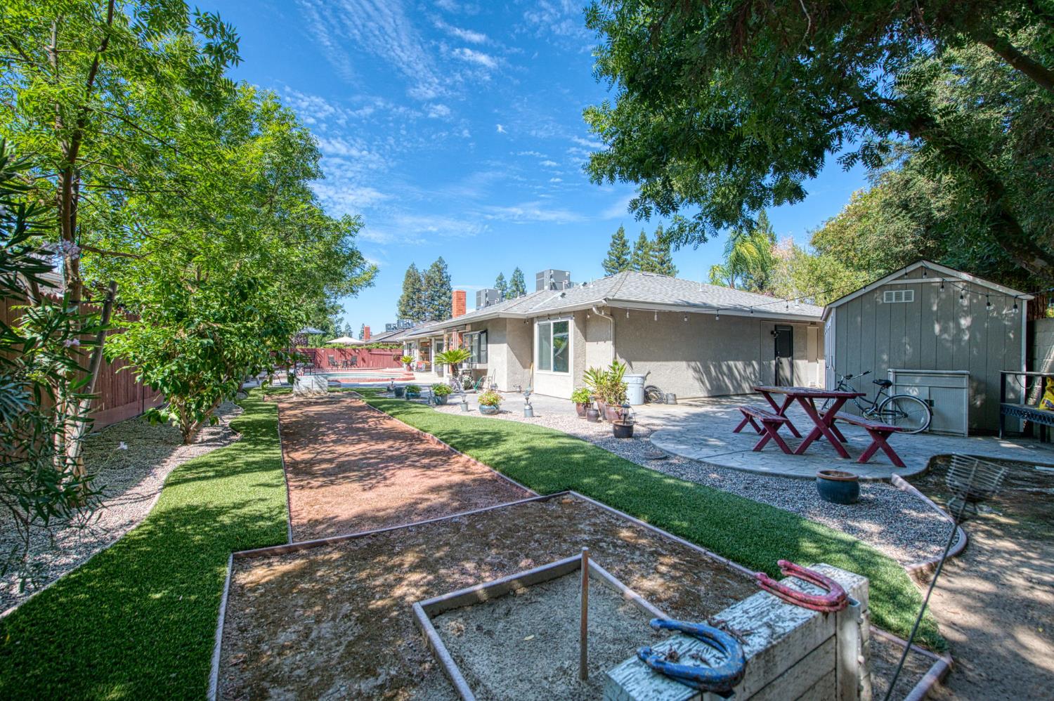 6435 N Gentry Ave, Fresno, CA 93711