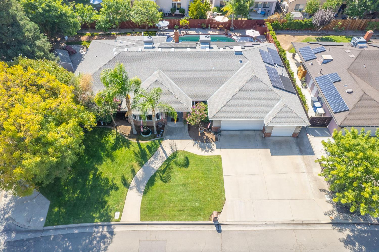 6435 N Gentry Ave, Fresno, CA 93711