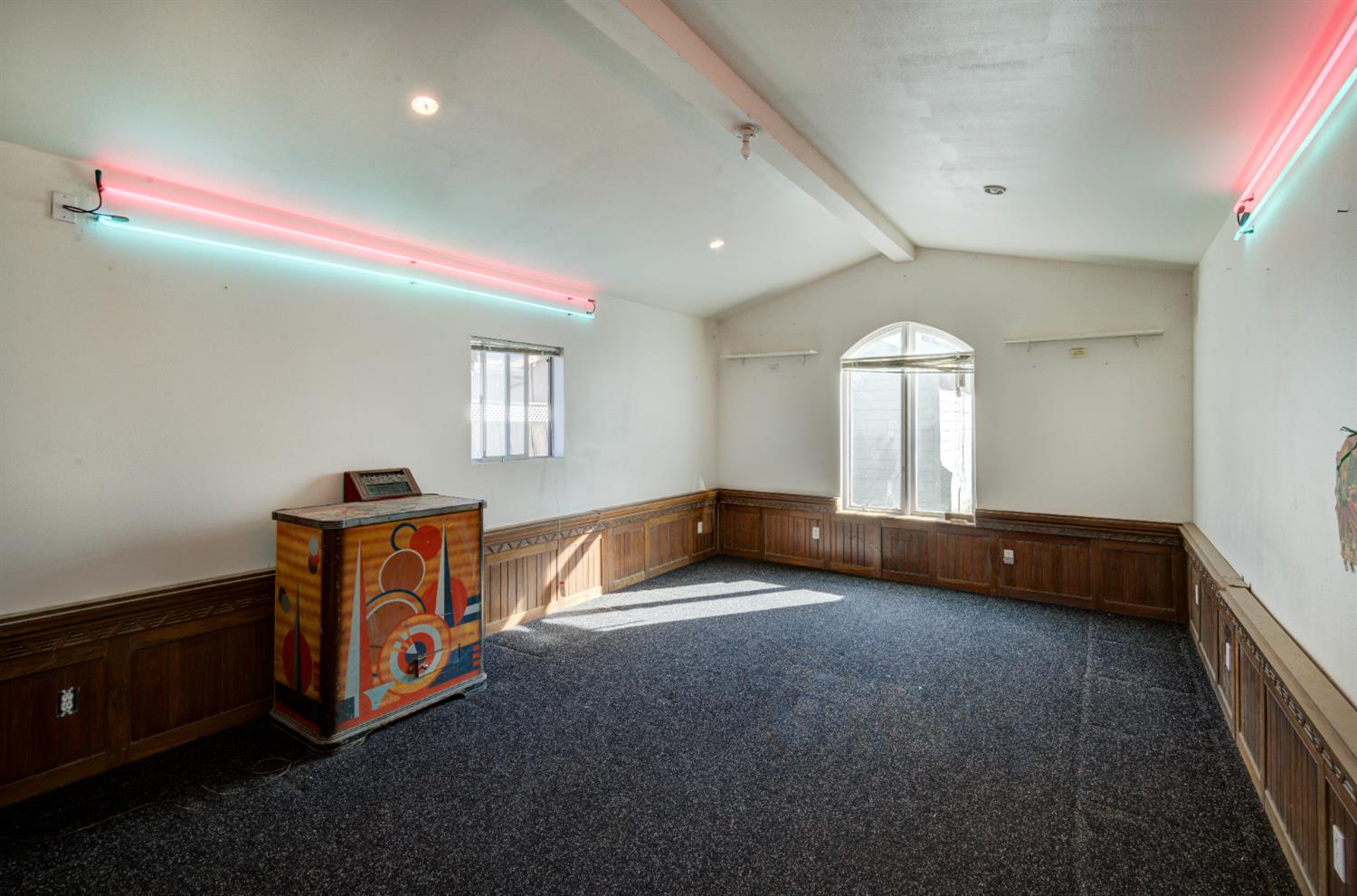 4895 N Thorne Ave, Fresno, CA 93704