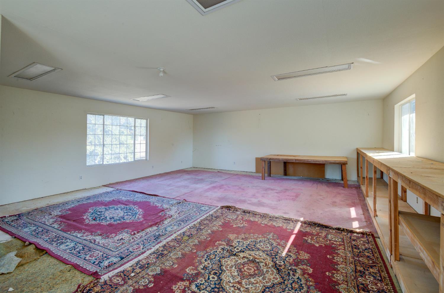 4895 N Thorne Ave, Fresno, CA 93704