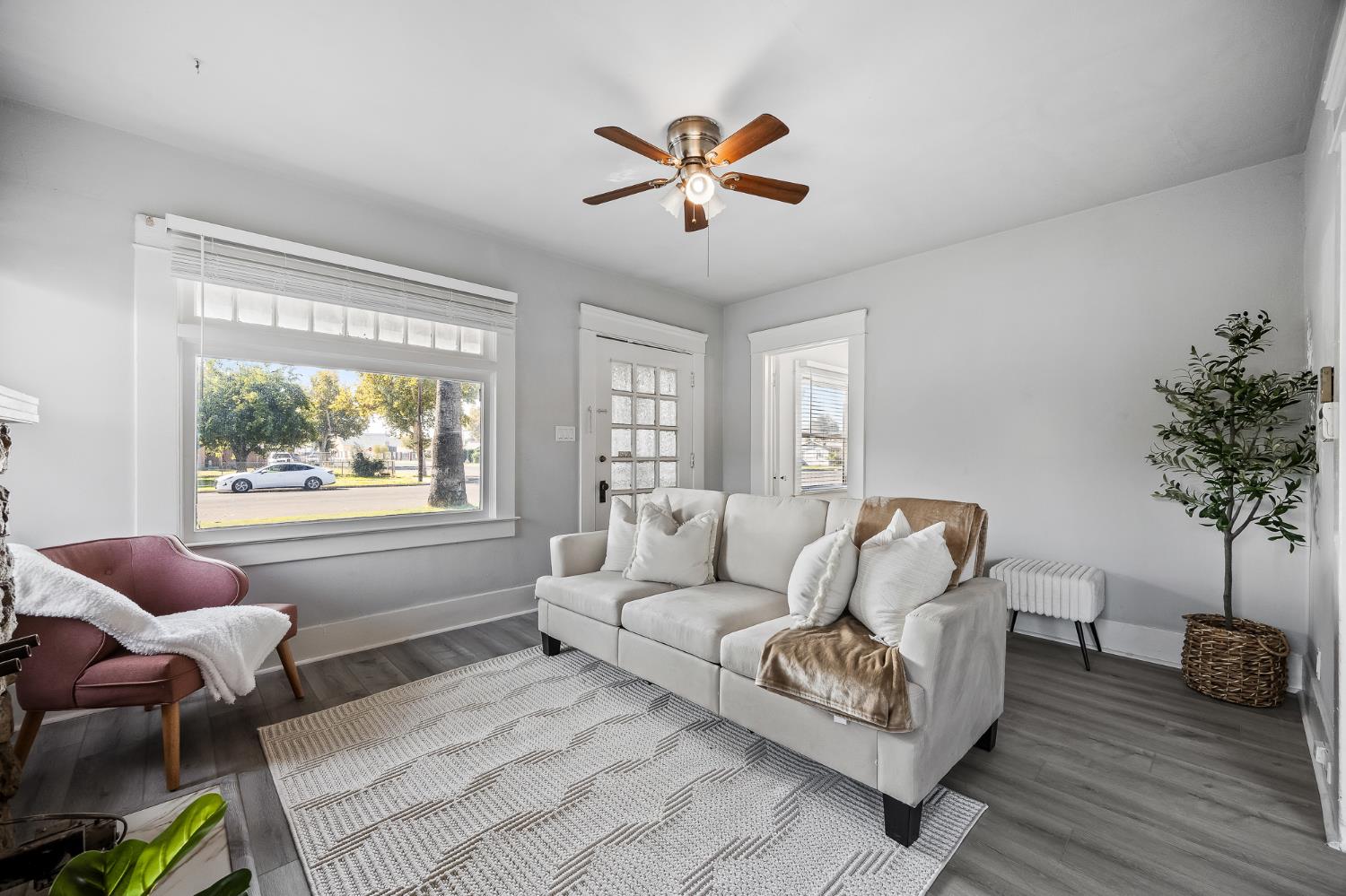 4001 E Balch Ave, Fresno, CA 93702