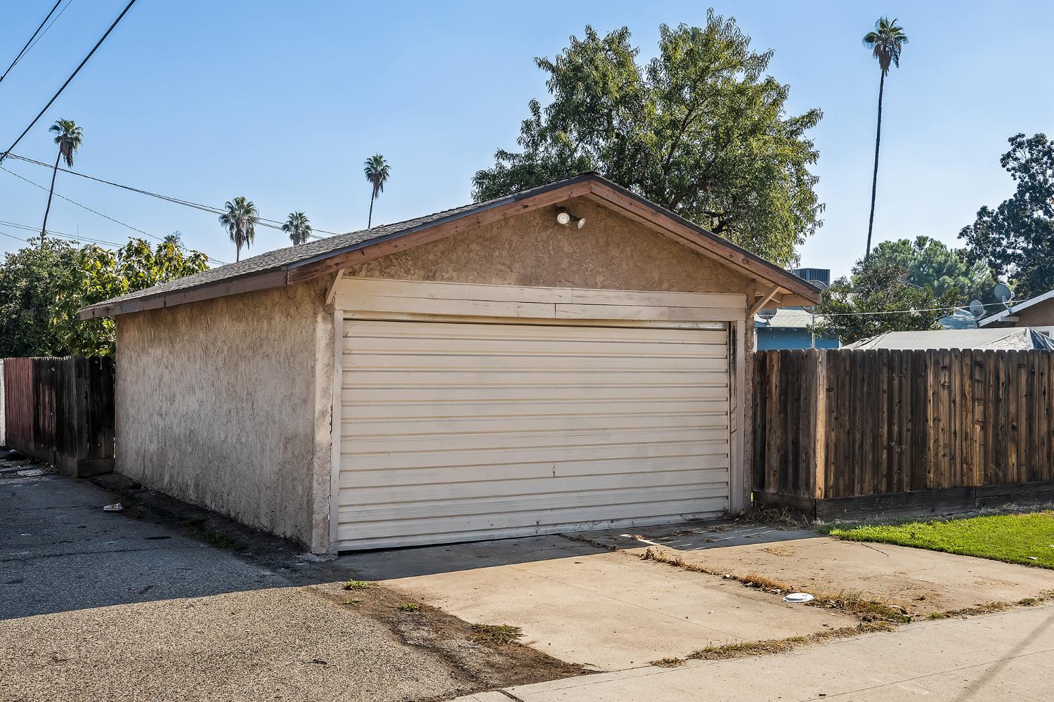 4001 E Balch Ave, Fresno, CA 93702