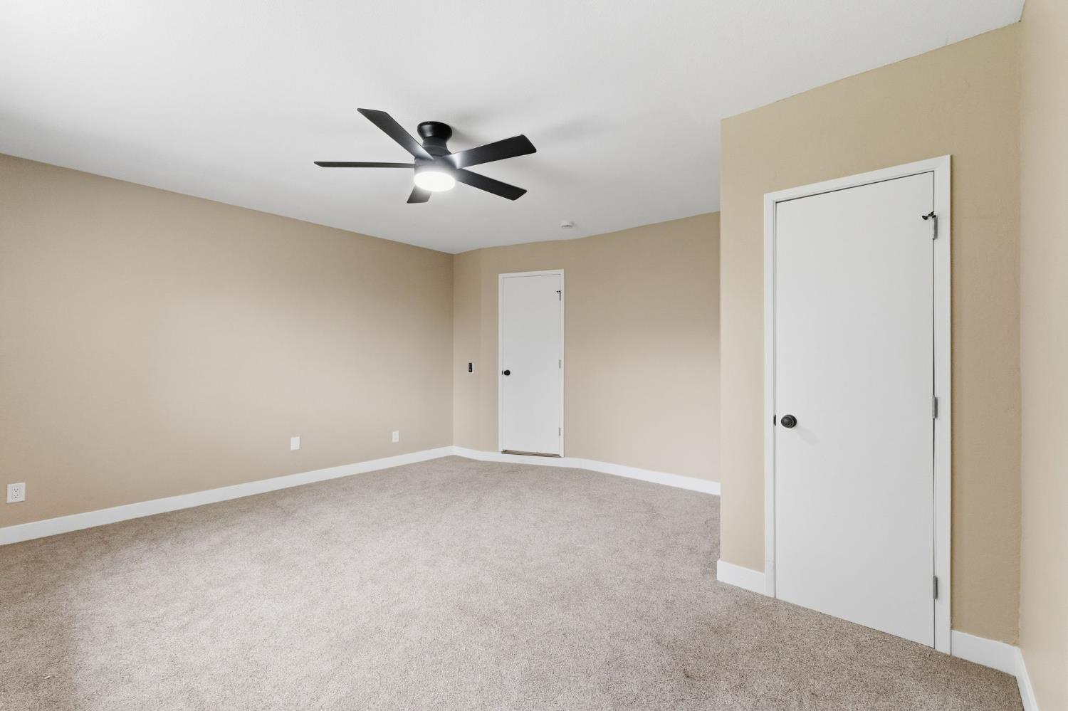 1515 Keats Ave, Clovis, CA 93611