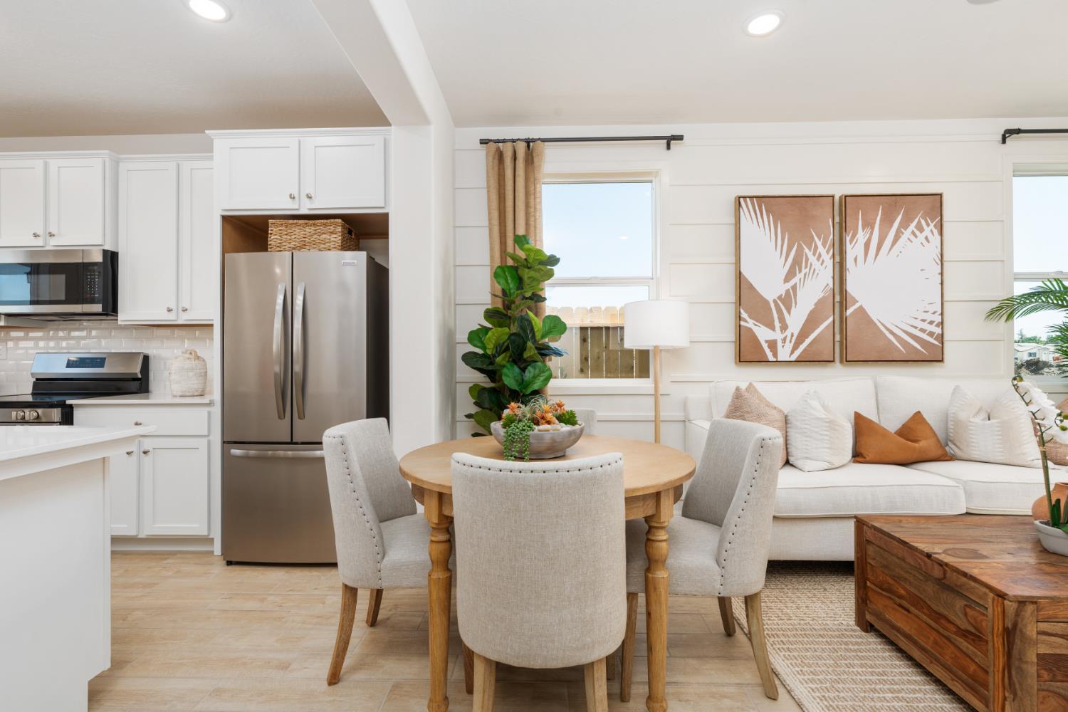 1525 Redbrick Ln, Clovis, CA 93619