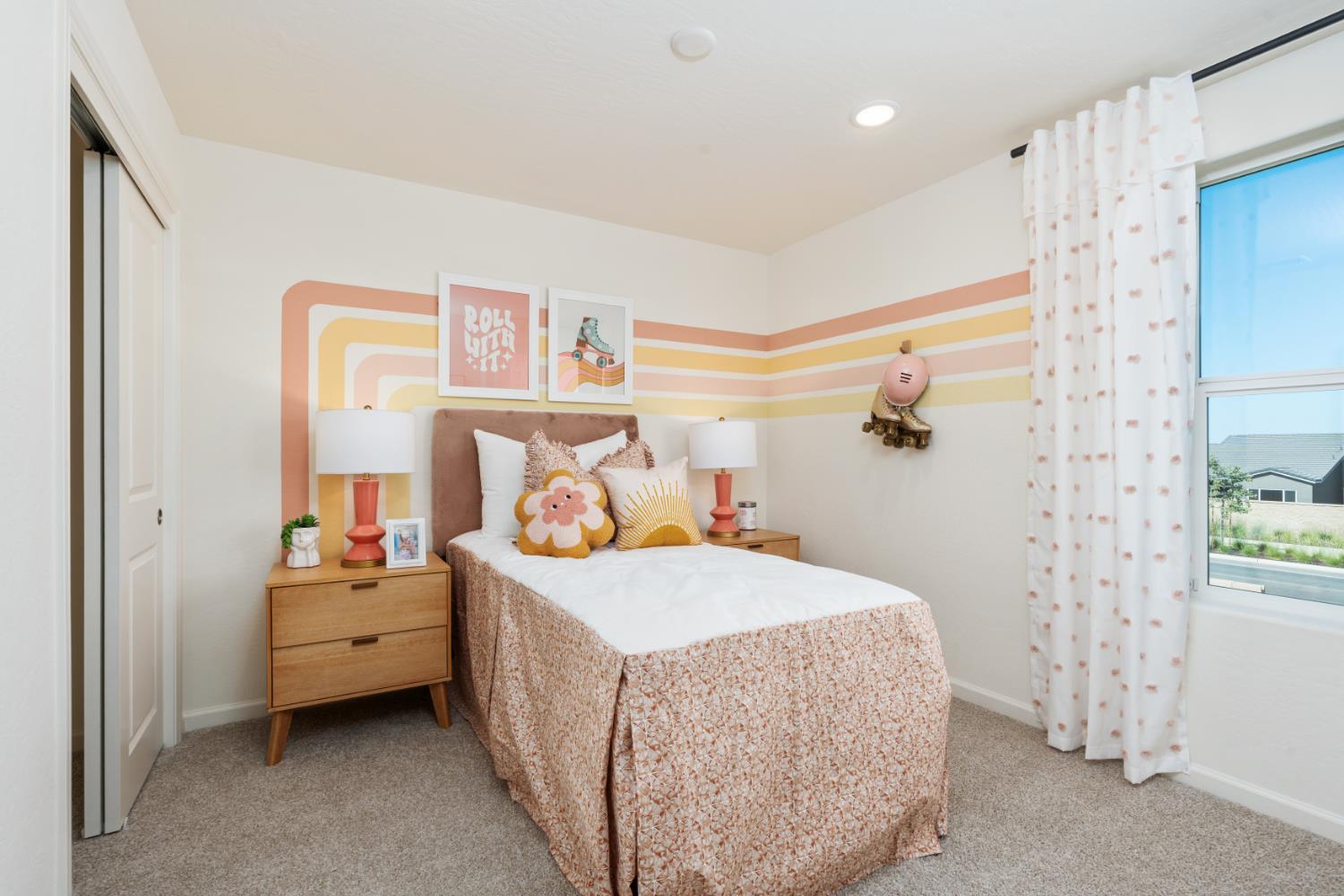 1525 Redbrick Ln, Clovis, CA 93619