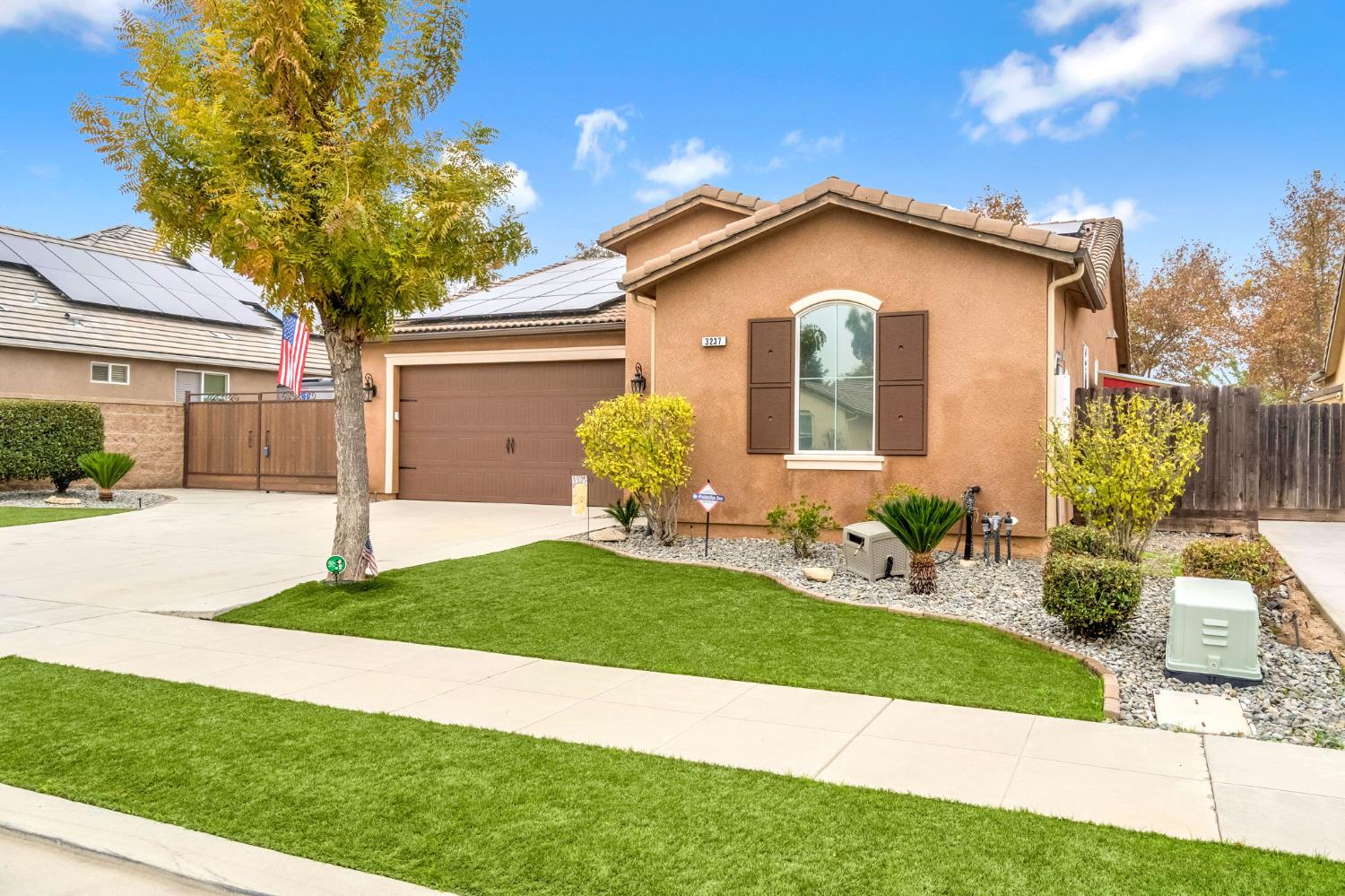 3237 Bellaire Ave, Clovis, CA 93619