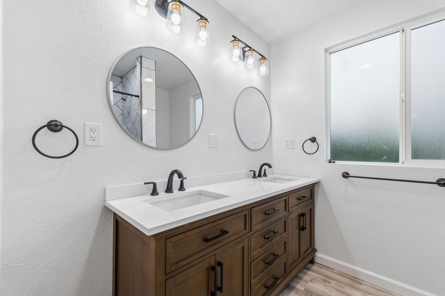 1329 E Princeton Ave, Fresno, CA 93704