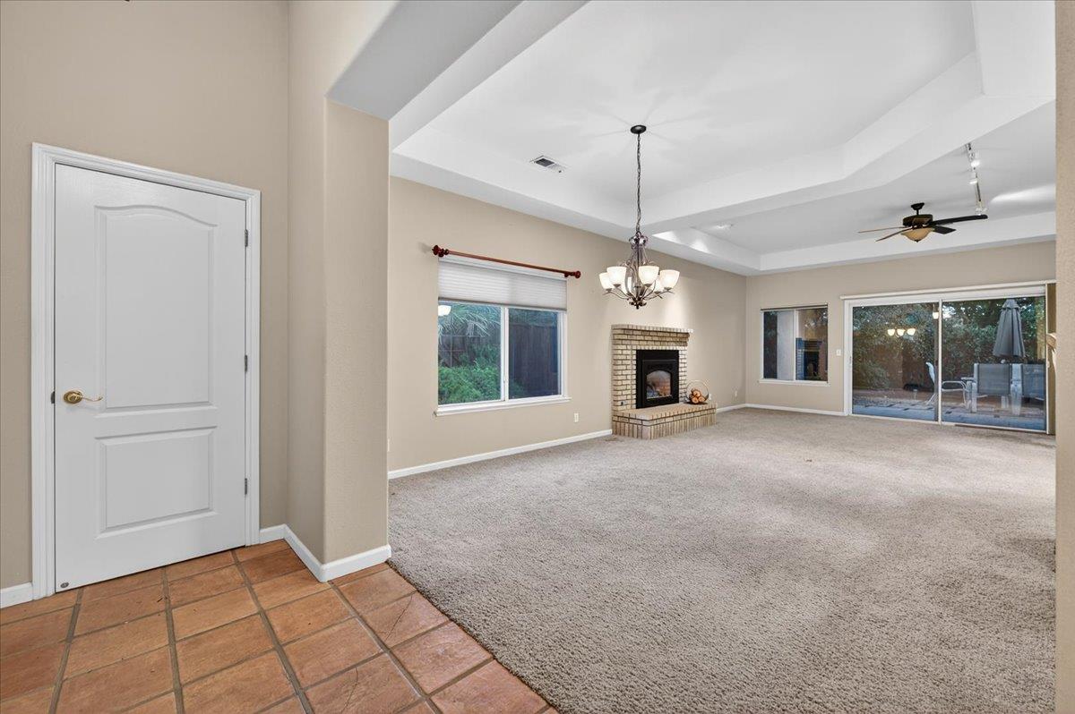 2211 Dawson Cove Ln, Clovis, CA 93611