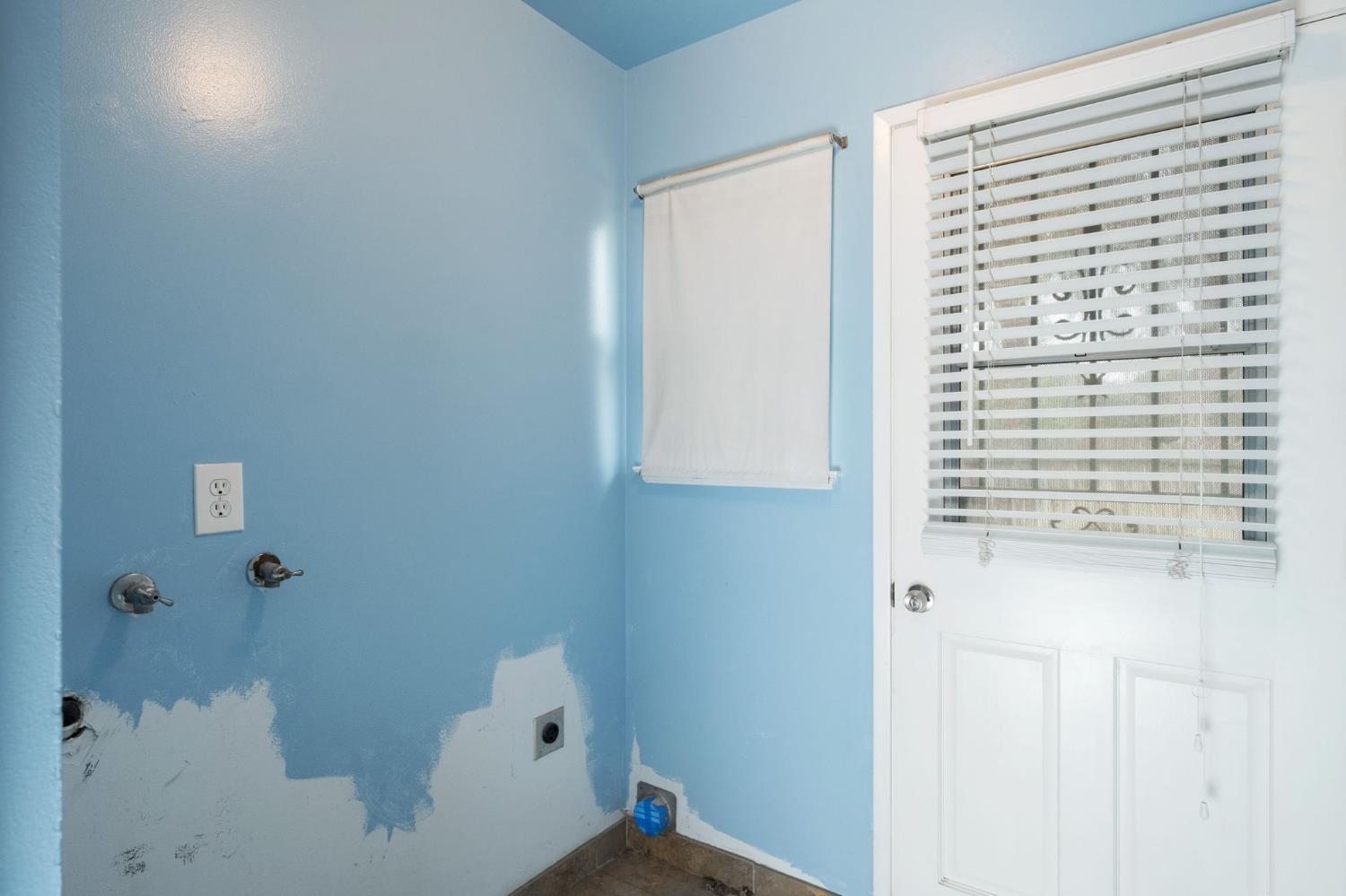 516 W Palo Alto Ave, Fresno, CA 93704