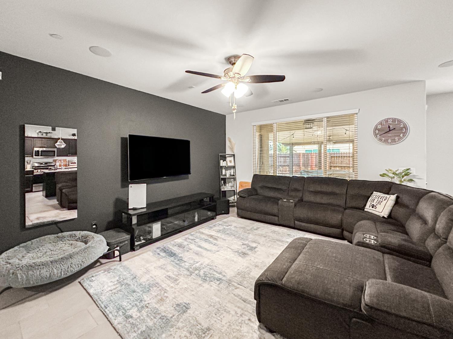 2709 Pontiac Ave, Clovis, CA 93611